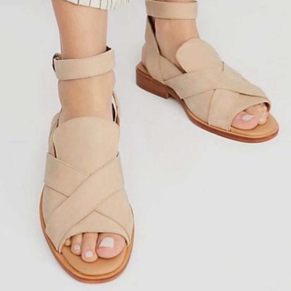 Free People Catherine Catalina Loafer Sandals Leather Tan Size 7.5 - 8